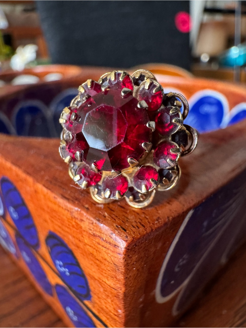 Vintage Sarah Coventry Ruby Red Rhinestone Cluster Ring Gold Tone Adjustable